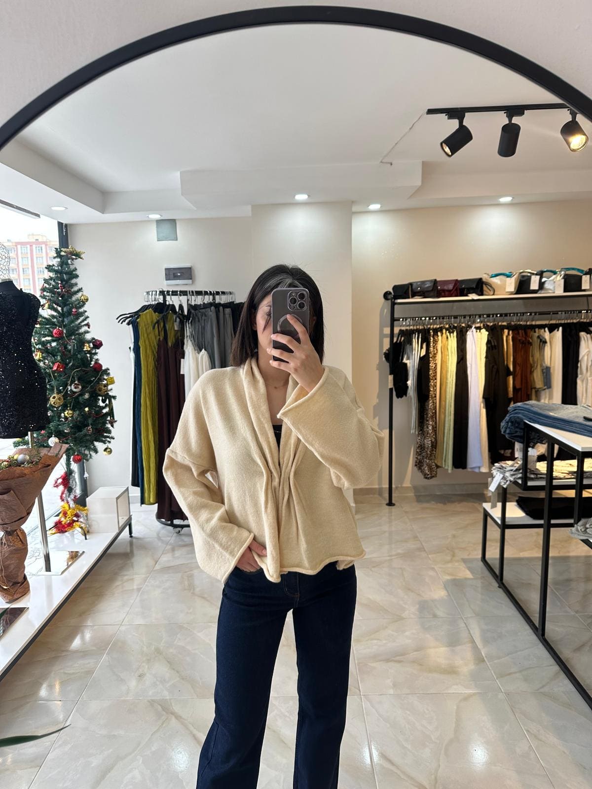 Gold Toka Detaylı Krem Ceket