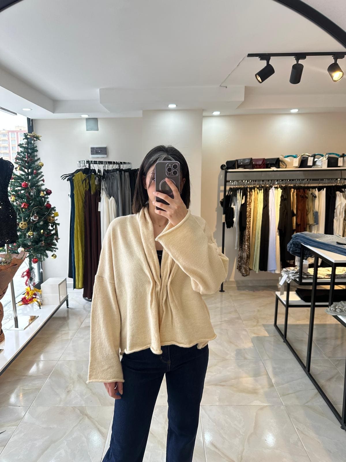Gold Toka Detaylı Krem Ceket